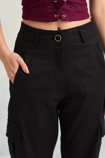 Calça Carol Carrot Sarja Preto
