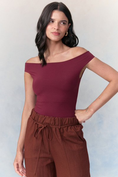 Blusa Ombro A Ombro Malha Poli Vinho