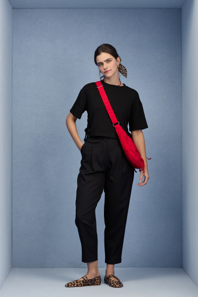 Calça Carrot Maggie Preto