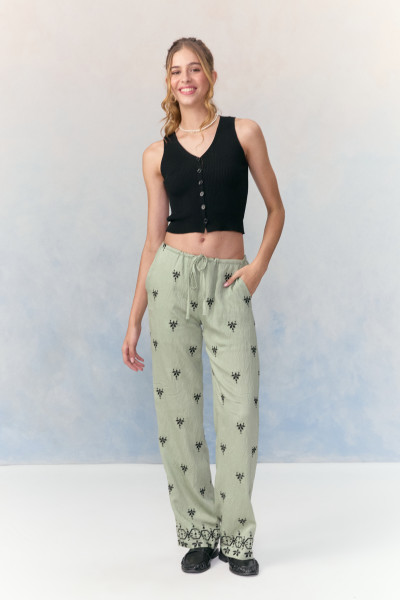 Calça Bordado Rory Verde Claro