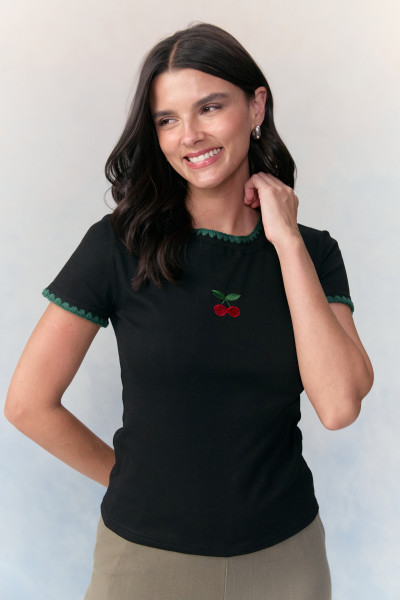 Camiseta Cherry Preto