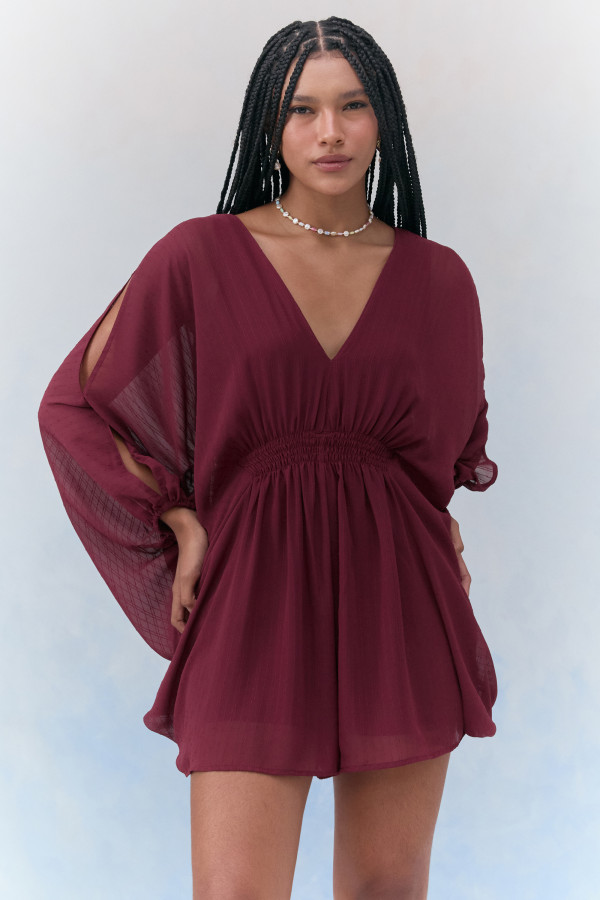 Macacão Curto Maquinetado Granê Raya Vinho