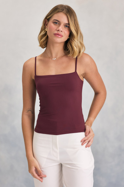 Regata Malha Poli Vinho